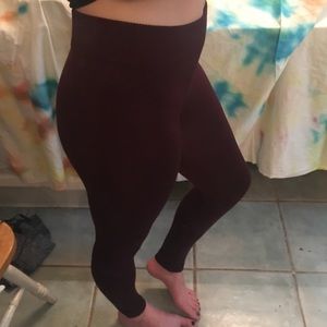 Maroon high waist leggings